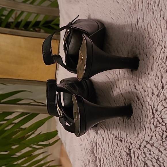 Antonio Melani Leather Slingbacks ❤️ - Picture 4 of 8